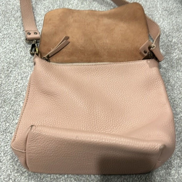 Calma 11600 Beige Pebbled Leather Purse made in Spain. crossbody. - Picture 7 of 13